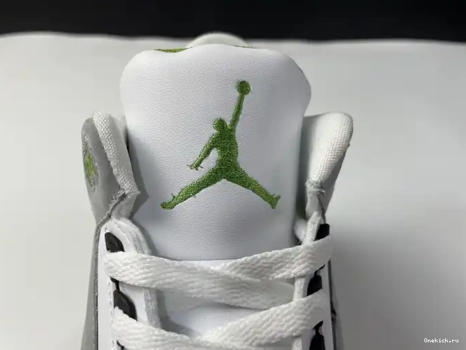 One Kick 136064-006 Chlorophyll 3 Jordan Air Retro 0614